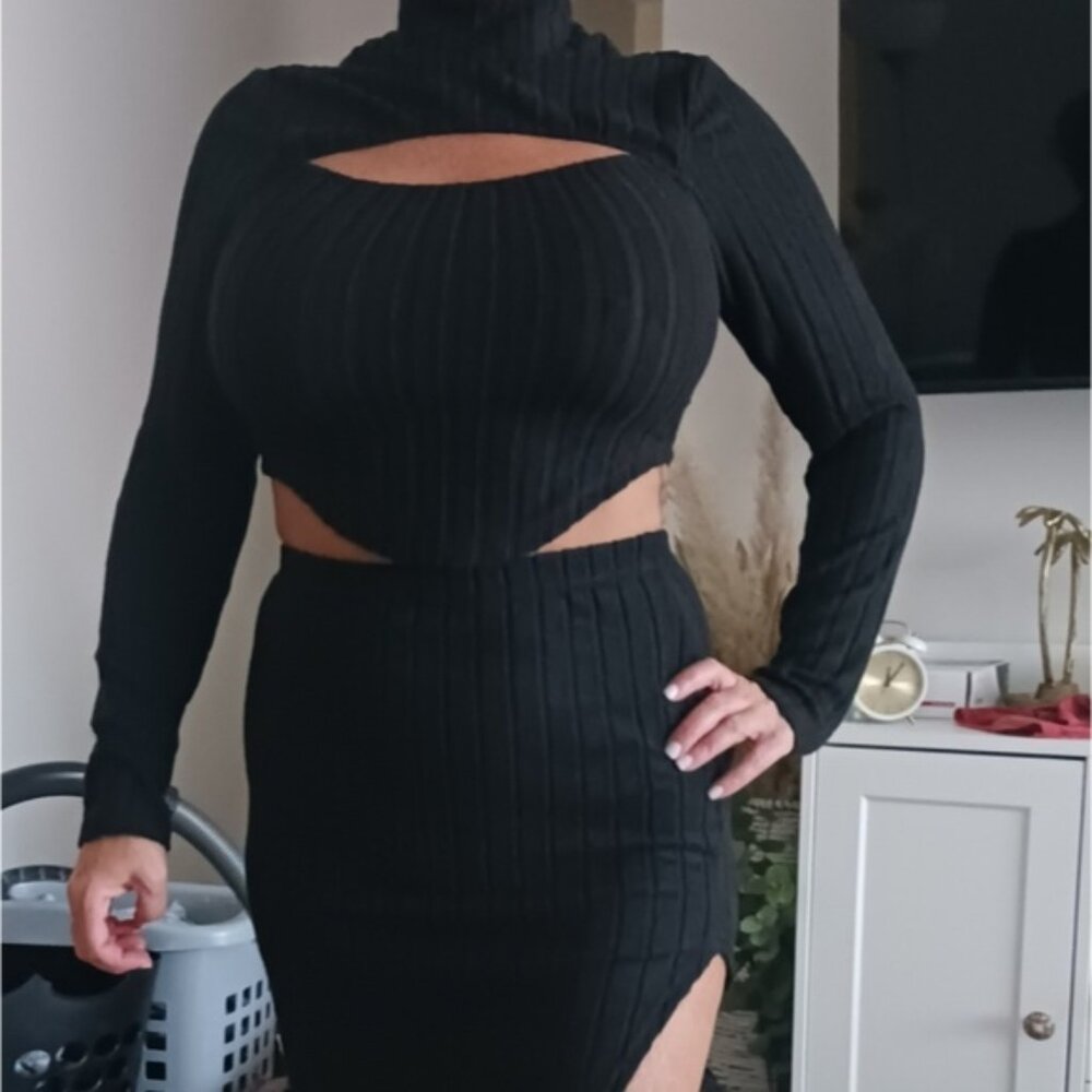 Black 2piece skirt set long‎ sleeve